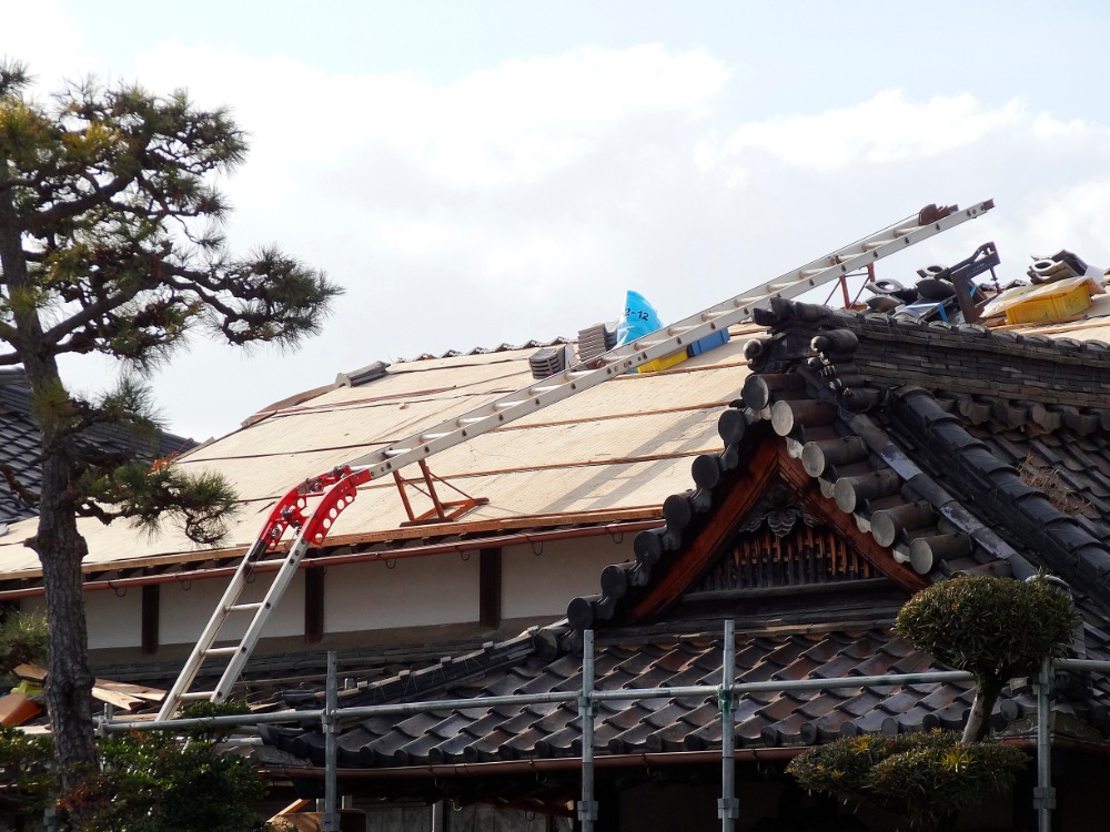 屋根の葺き替え